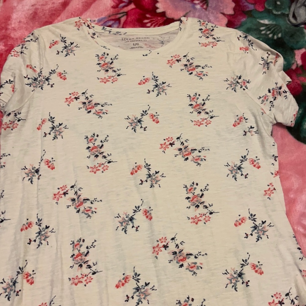 The lucky brand floral tee